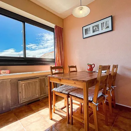 Bright With Pool Apartamento *