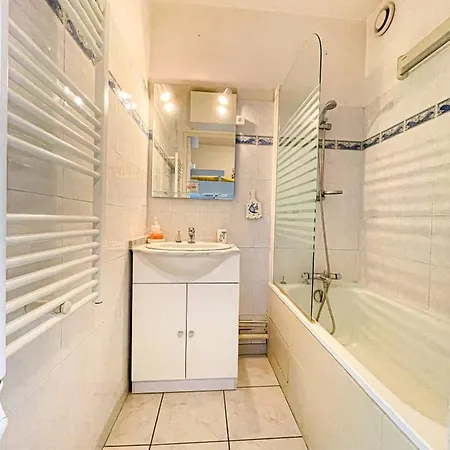 Apartamento Bright With Pool Fréjus